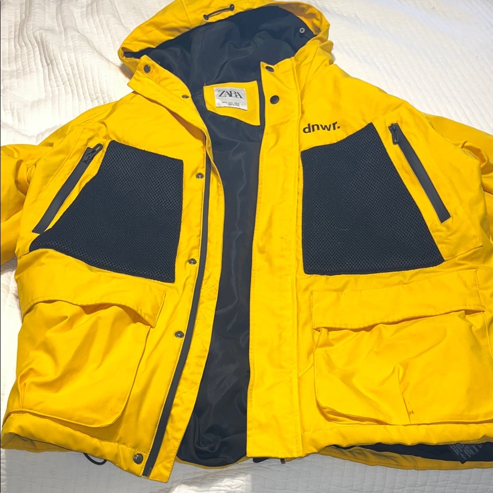 Rare Zara DNWR Yellow and Black Men's Jacket